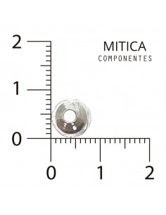 Bolita plateada de metal...